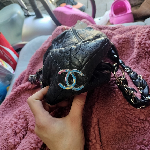 Chanel Black Quilted Women's Bag - Picture 1 of 7